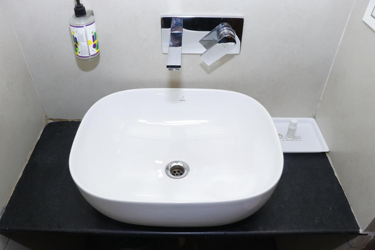 Hotel S C Residency Zirakpur Buitenkant foto